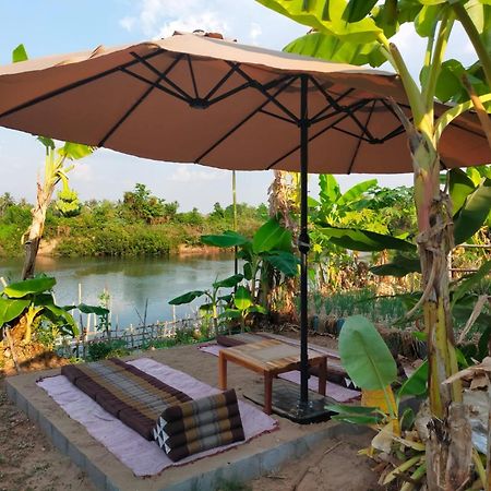 Chanhthida Guesthouse And The River Front Restaurant Ban Khon ภายนอก รูปภาพ