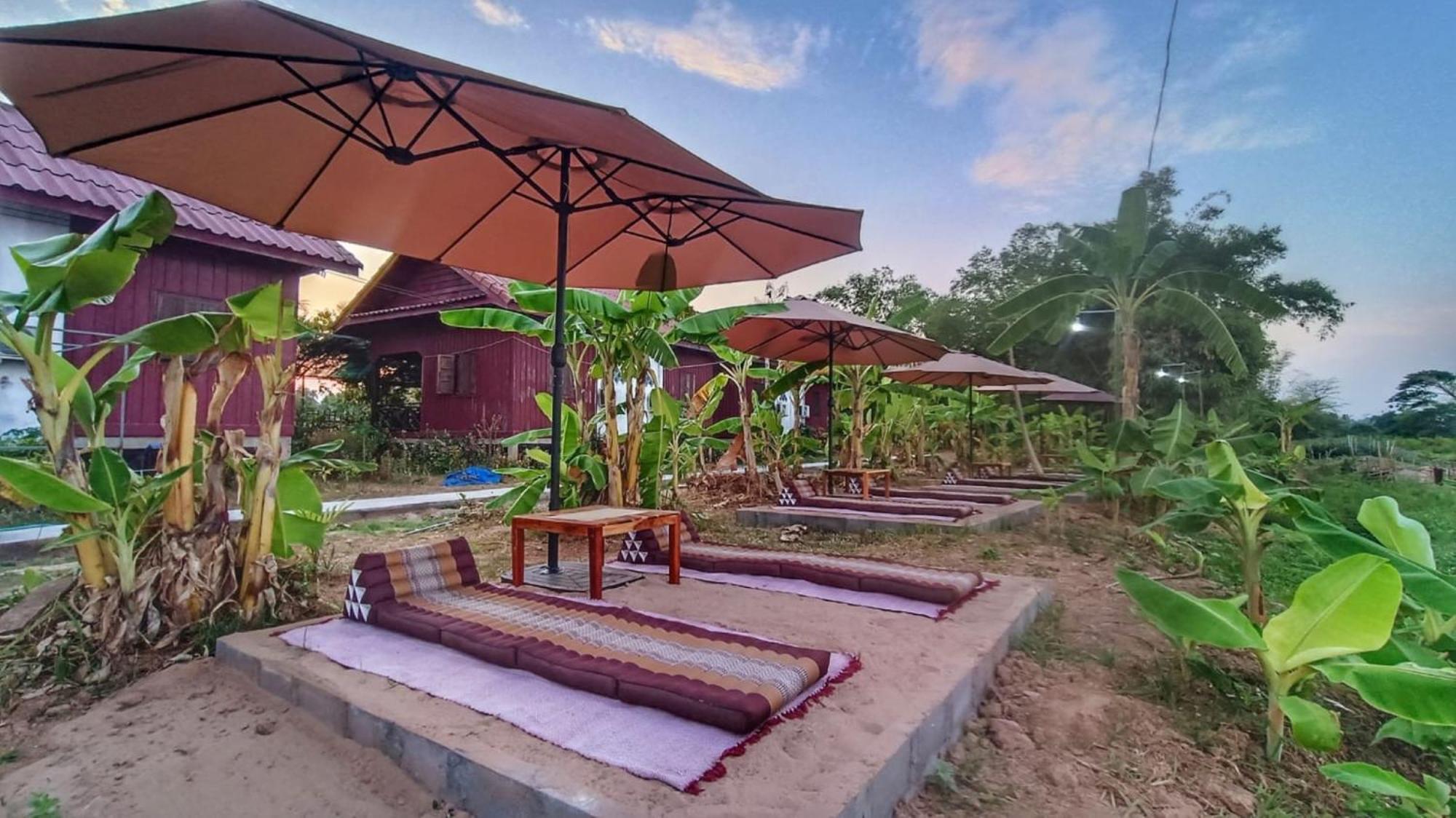 Chanhthida Guesthouse And The River Front Restaurant Ban Khon ภายนอก รูปภาพ