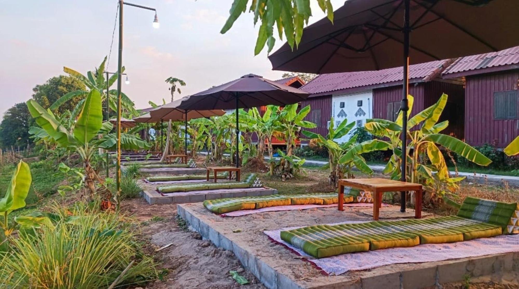 Chanhthida Guesthouse And The River Front Restaurant Ban Khon ภายนอก รูปภาพ